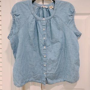 Levi’s Chambray Blue Crop-top